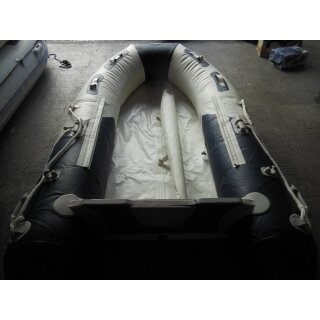 Details:   Schlauchboot Prowake AL265: 265cm lang mit Aluboden - blau/weiß - ideal für 2-3 Personen (versandkostenfrei)* B-Ware (für Bastler, 1 Kammer von 3 undicht) / Schlauchboot mit Aluminiumboden, Schlauchboote mit Aluminiumboden, Schlauchboot, Schlauchboote, Angelboot, Angelboote 